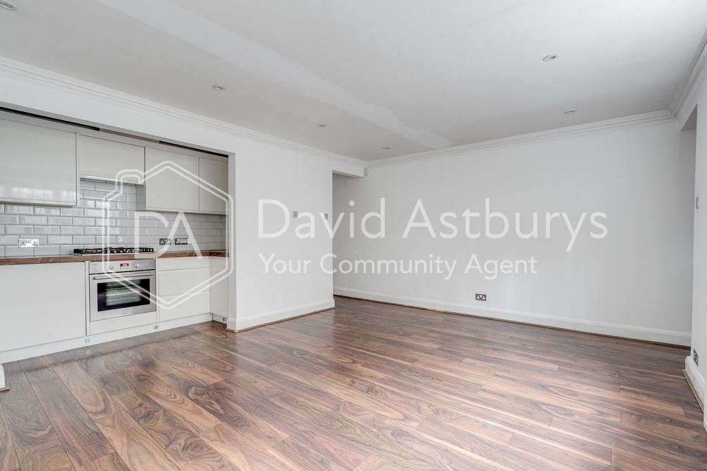 Property photo 2 of 13 Dsc05811Hdr-1