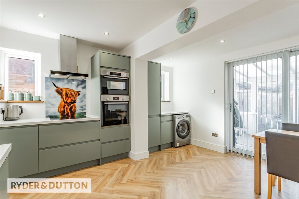 Property photo 2 of 11 Kitchen Diner