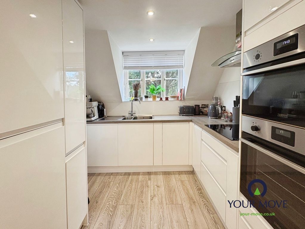 Property photo 2 of 12 Pbox-Img.Jpg