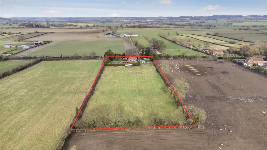 Property photo 2 of 18 Dji_0954.Jpg