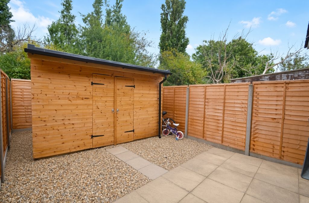 Property photo 2 of 12 2Tgbe