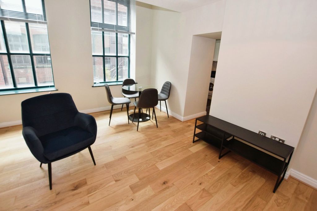 Property photo 2 of 26 Picture No. 70