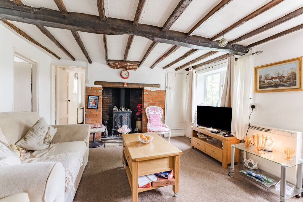 Property photo 2 of 25