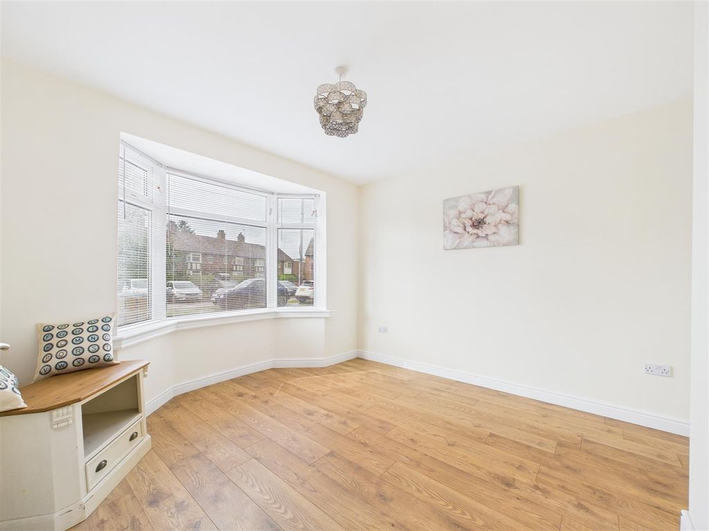 Property photo 2 of 13 Cam05193G0-Pr0044-Still007.Jpg
