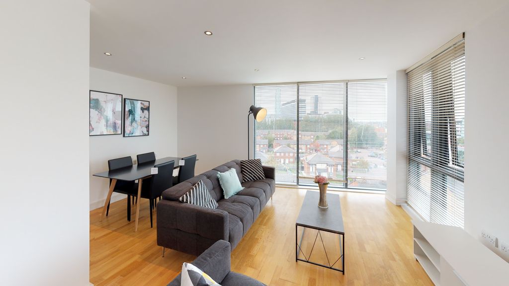 Property photo 3 of 9