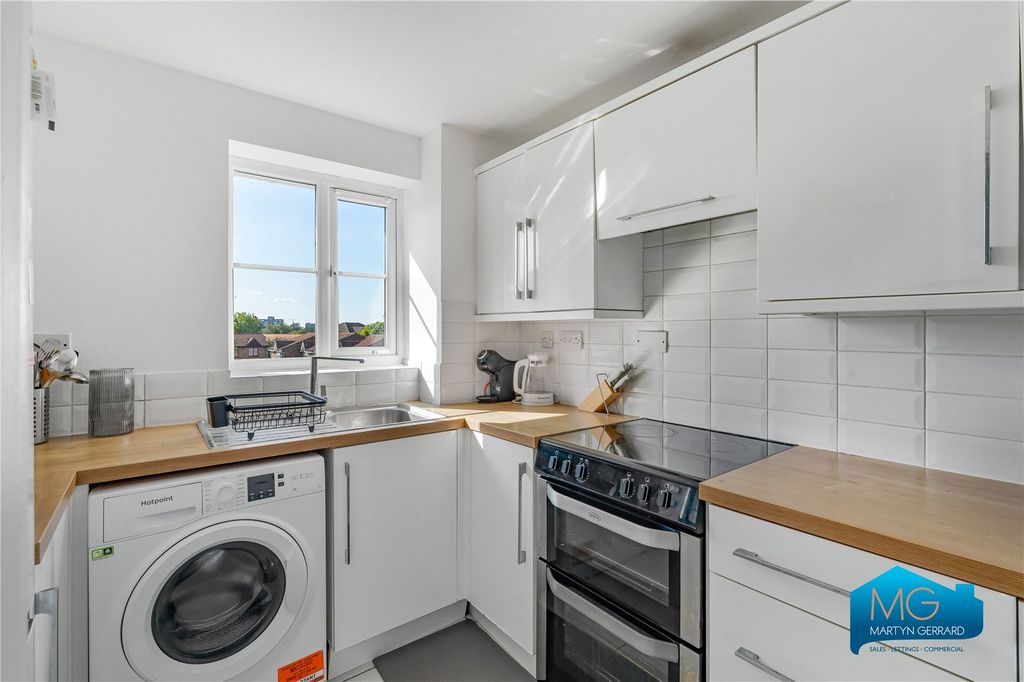 Property photo 3 of 10 Picture No. 36