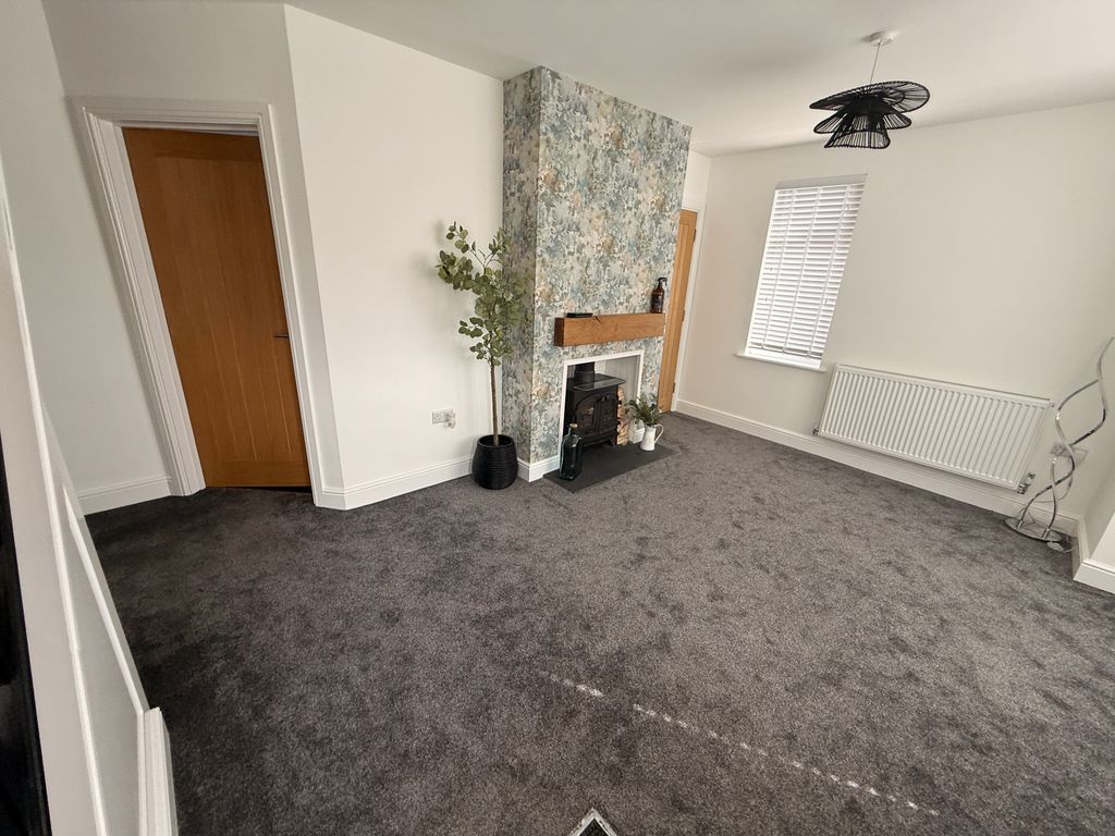 Property photo 2 of 20 Image