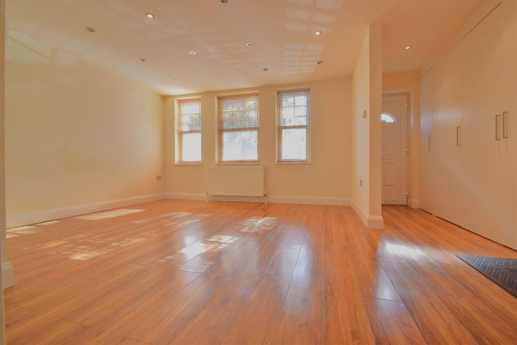 Property photo 2 of 5 Living1Edit.Jpg