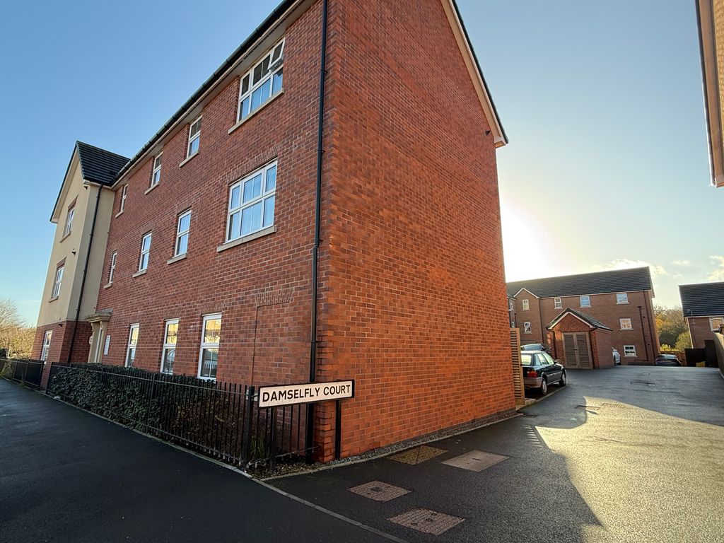 Property photo 2 of 8