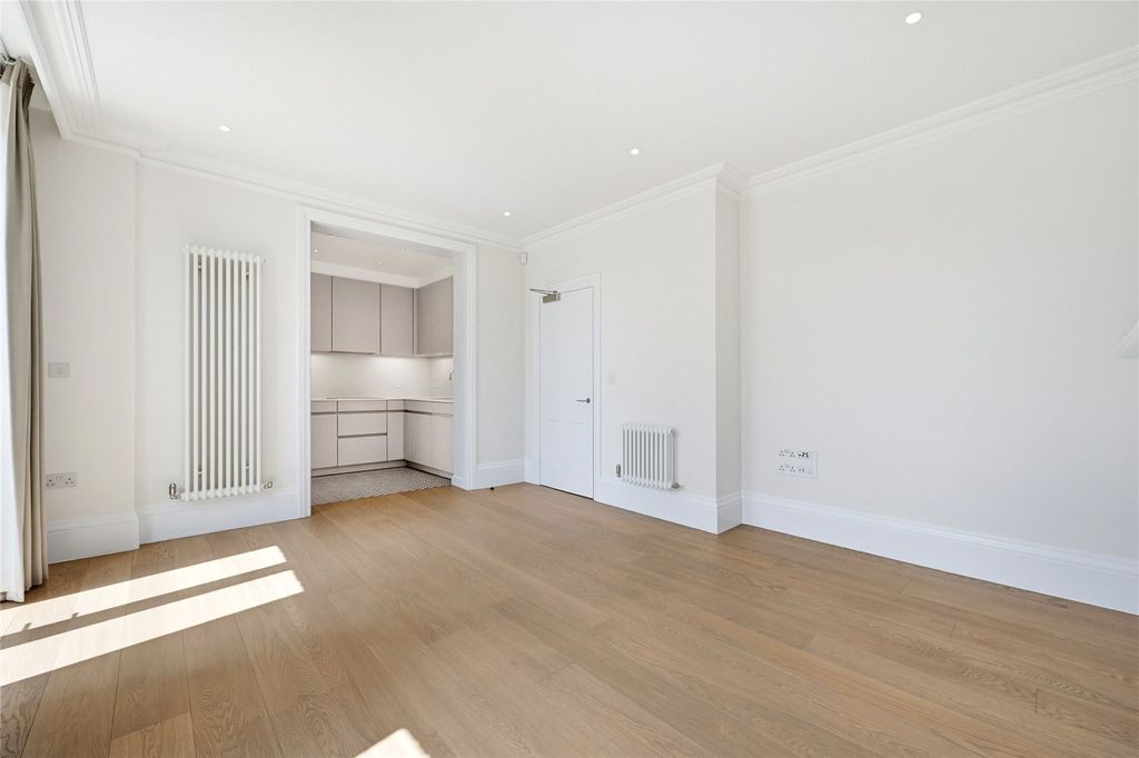 Property photo 2 of 14 Reception Room