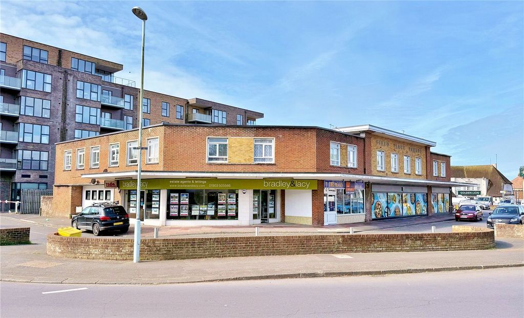 Property photo 1 of 7 Picture No. 10