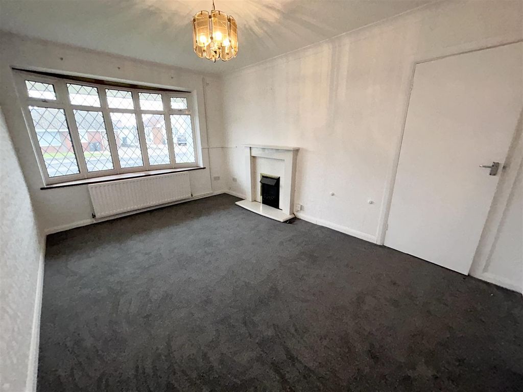 Property photo 3 of 8 Reception