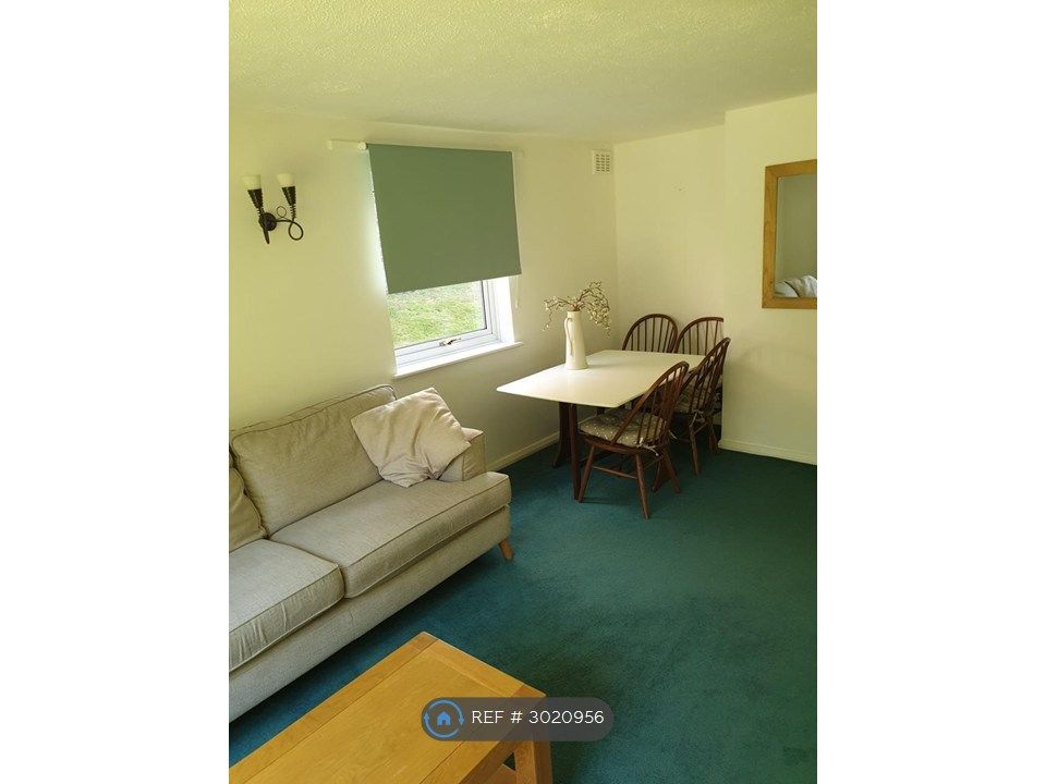 Property photo 3 of 15 Sitting Room