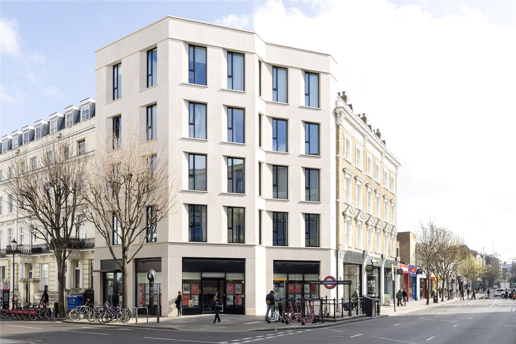 Property photo 3 of 8 Picture No. 19