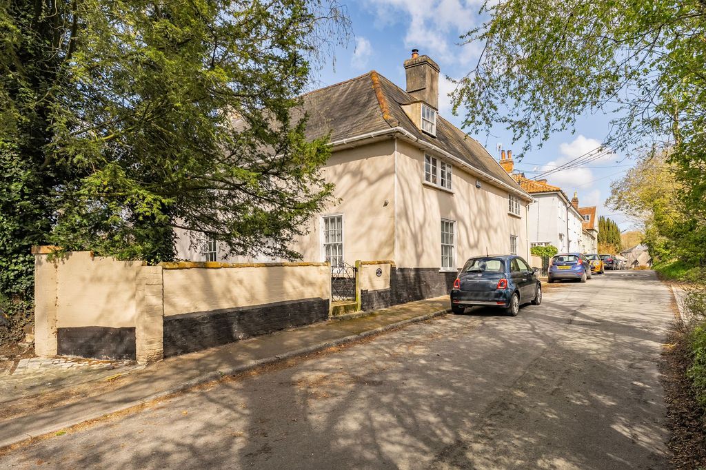 Property photo 1 of 25