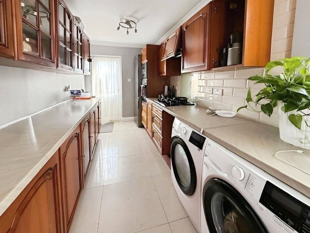 Property photo 3 of 15 Picture No. 50