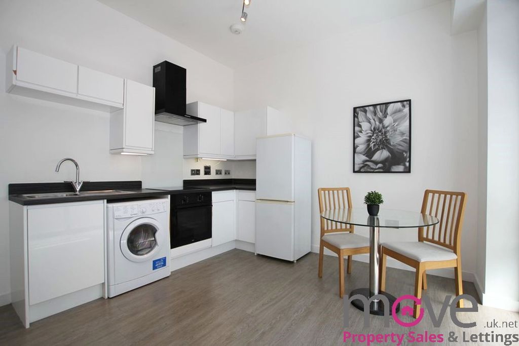 Property photo 3 of 7 Photo 11