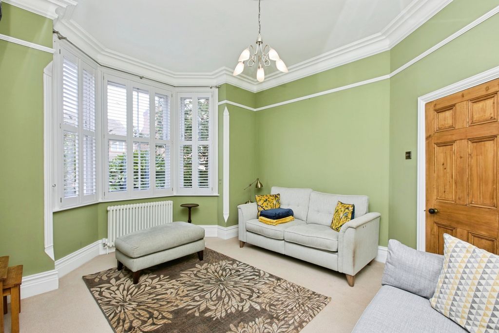Property photo 3 of 25 Pbox-Img.Jpg
