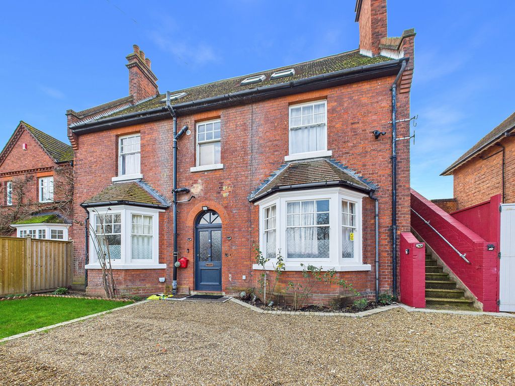 Property photo 3 of 12