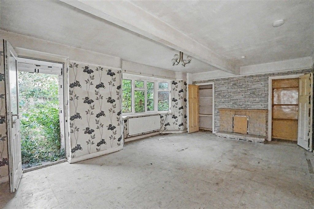 Property photo 2 of 5