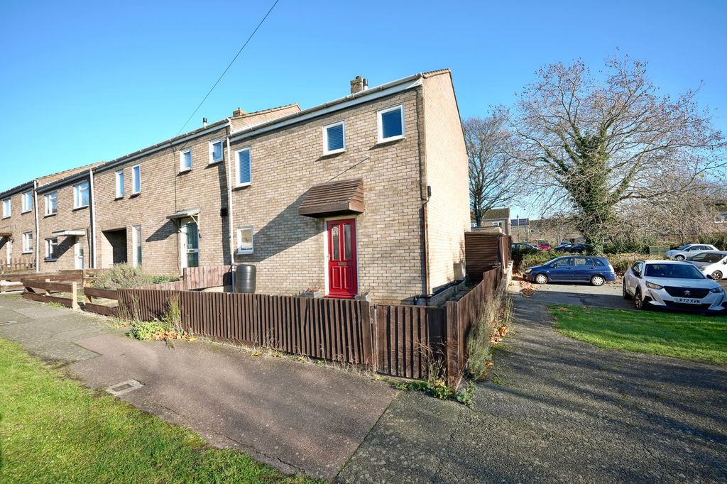 Property photo 1 of 12