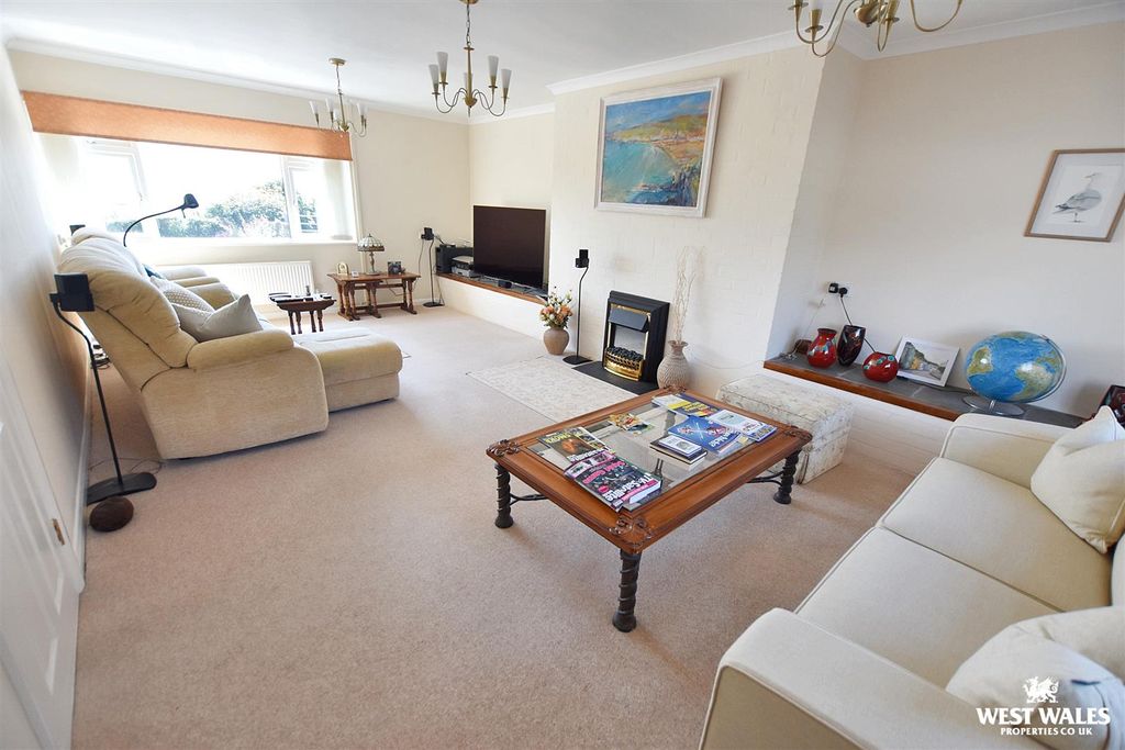 Property photo 2 of 26 17 (7).Jpg