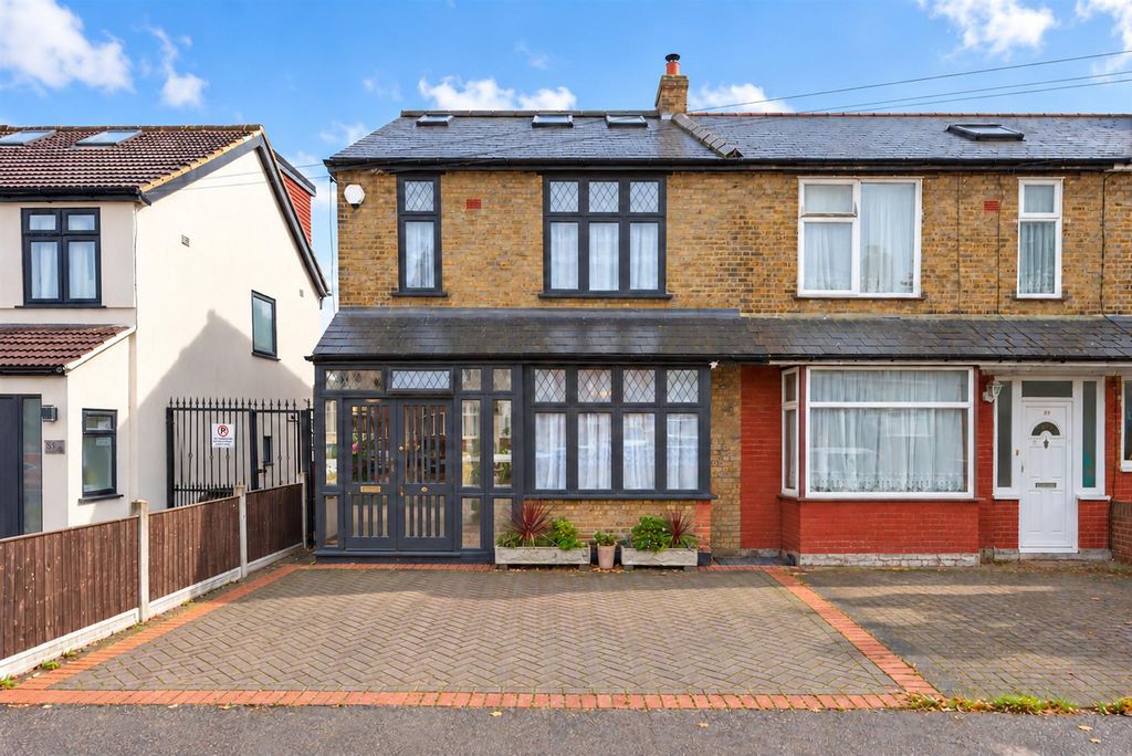 Property photo 1 of 28