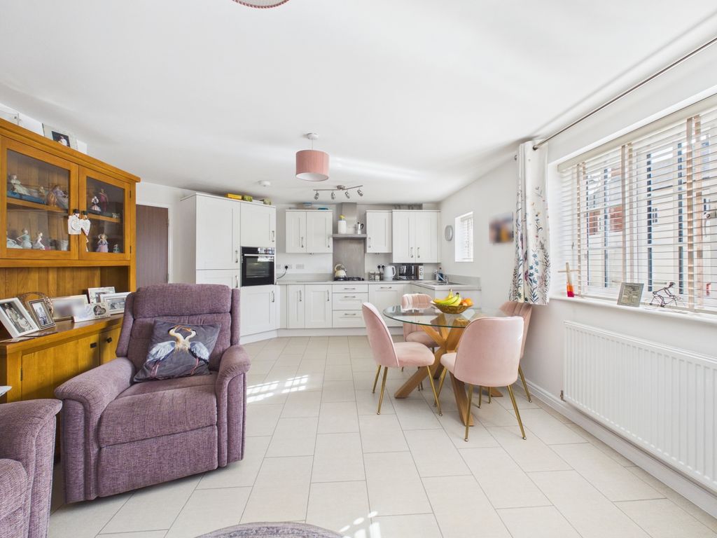 Property photo 2 of 14 2