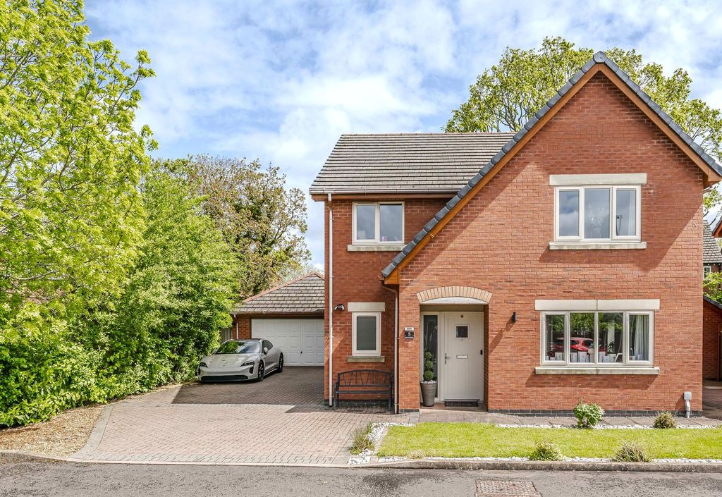 Property photo 1 of 47