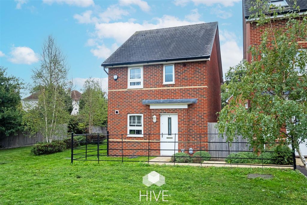 Property photo 1 of 18 Provence Drive