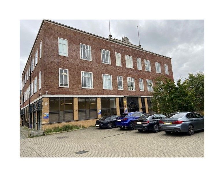 Property photo 1 of 2