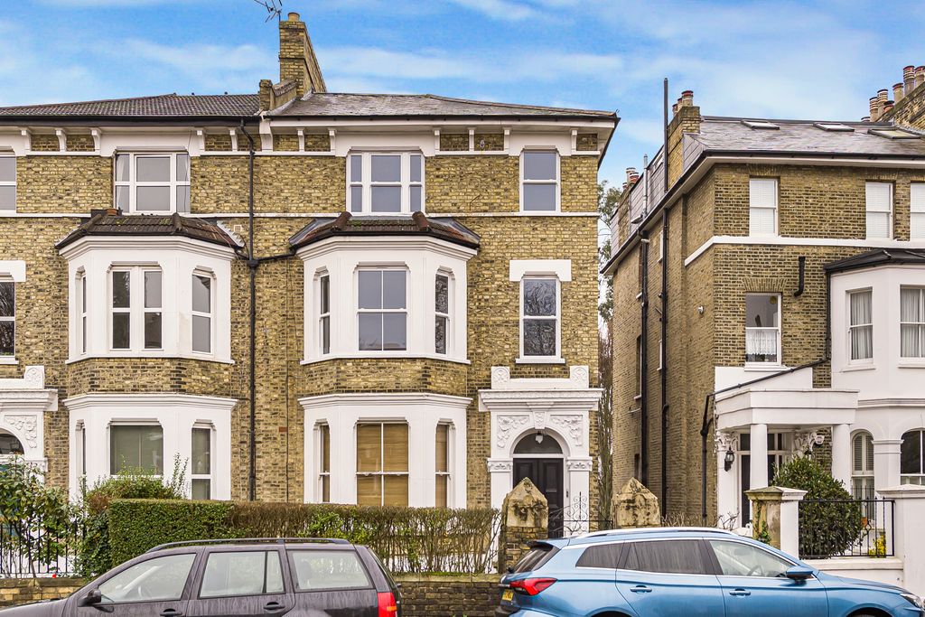 Property photo 1 of 10