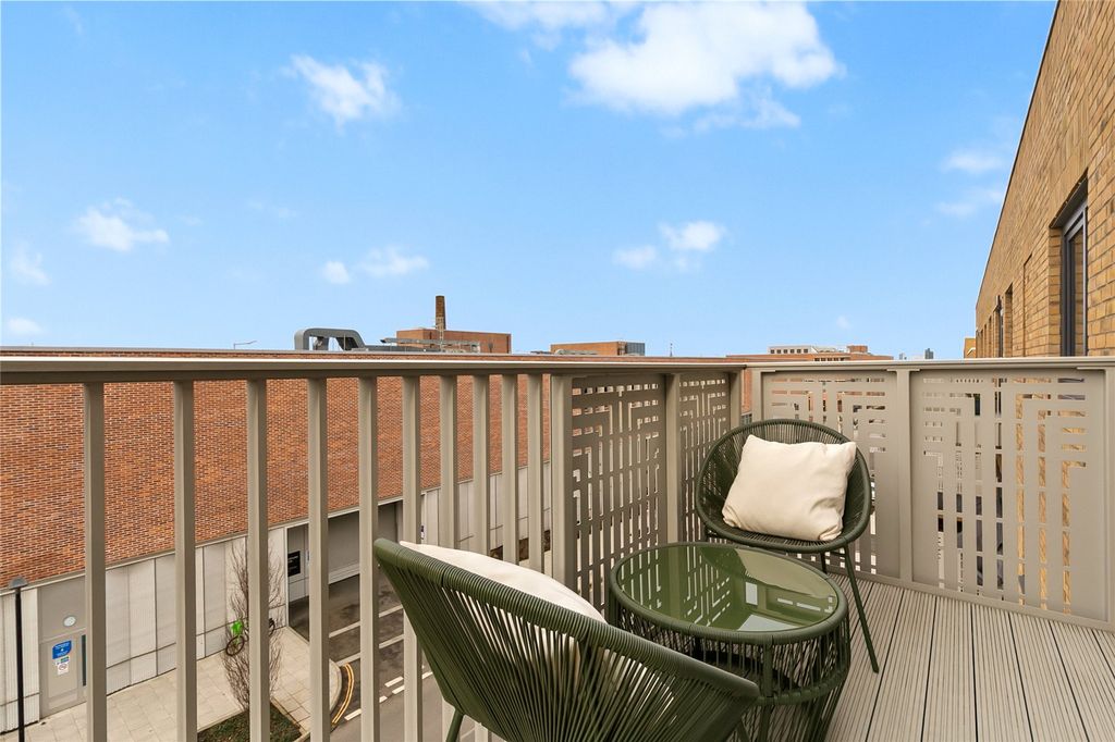 Property photo 3 of 12 Balcony