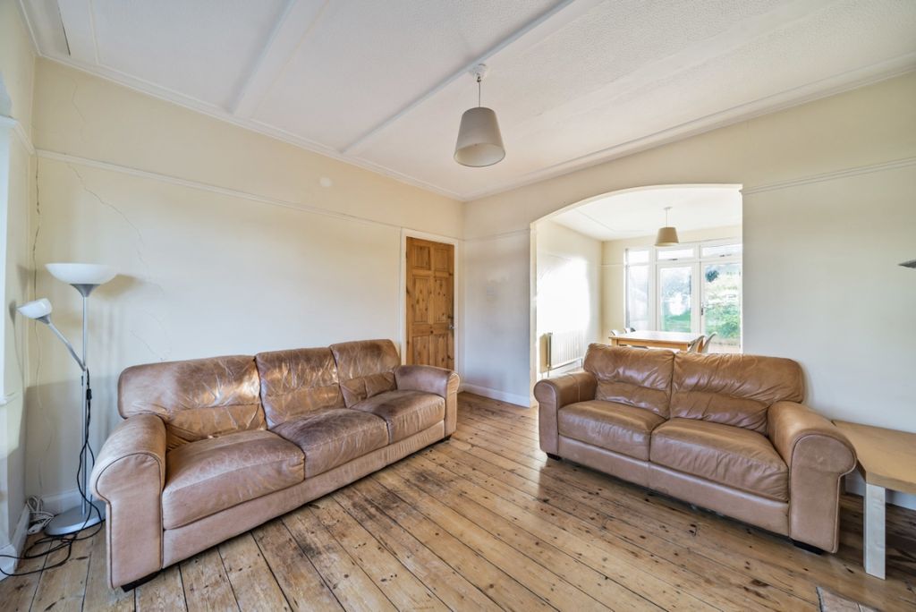 Property photo 3 of 15 1061403 (3)