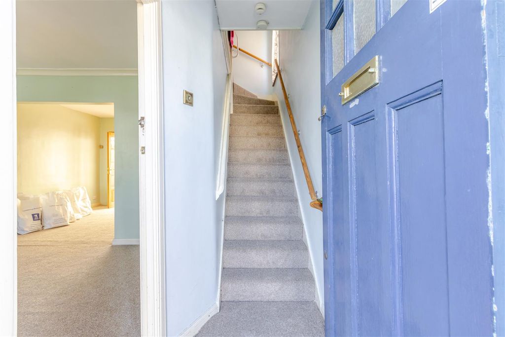 Property photo 2 of 19 Hall