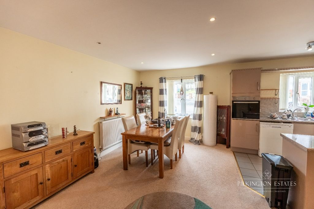 Property photo 3 of 11 4849294