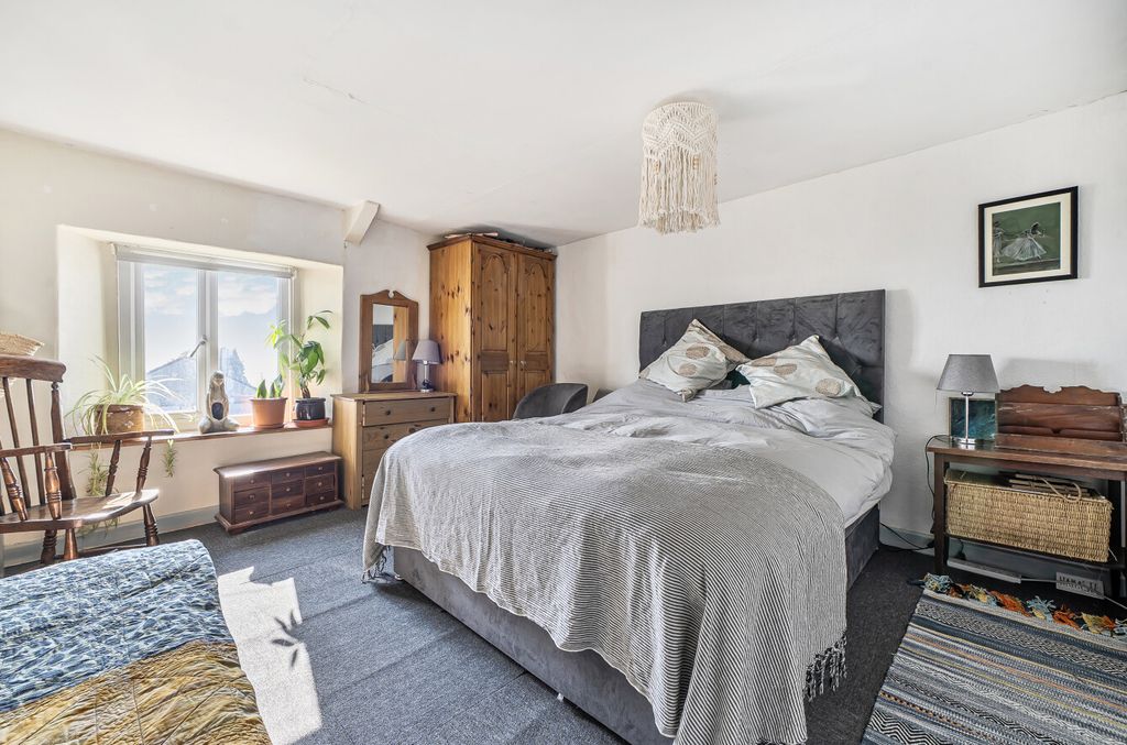 Property photo 3 of 11 1422673-2-69A822c...