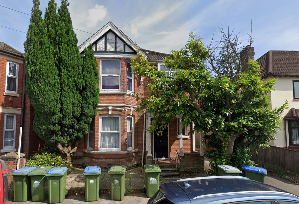 Property photo 1 of 2 Images