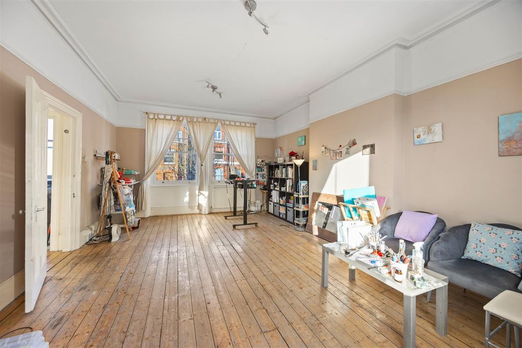 Property photo 1 of 6