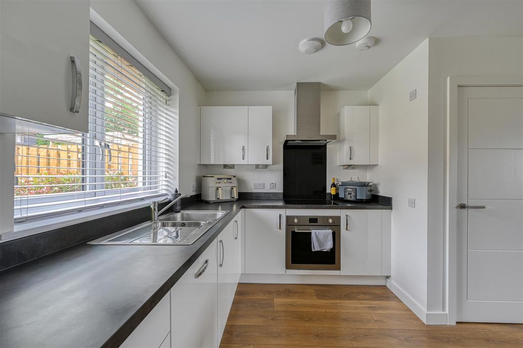 Property photo 3 of 15 Lounge/Kitchen/Diner