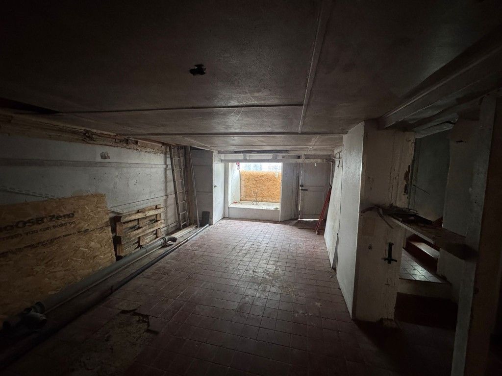 Property photo 3 of 9 Ground Floor Towards The Front