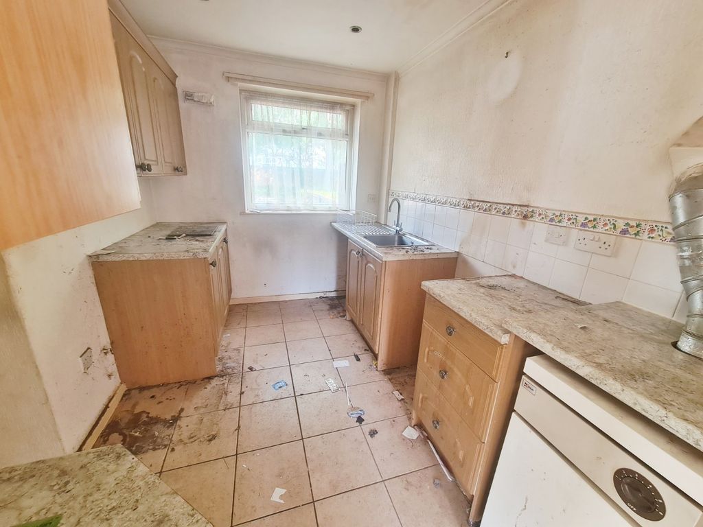 Property photo 3 of 10 Picture No. 02