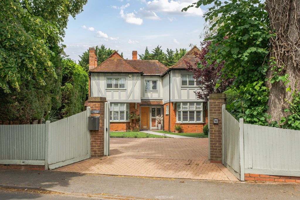 Property photo 1 of 19