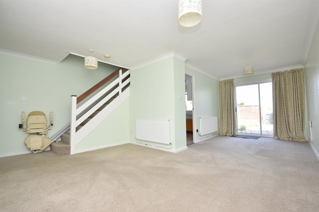 Property photo 2 of 13