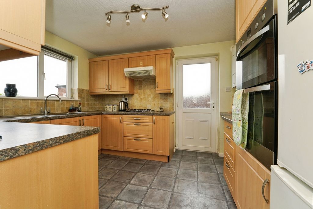 Property photo 3 of 13 Pbox-Img.Jpg