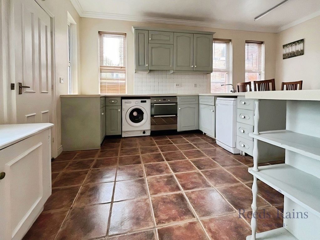 Property photo 3 of 13 Pbox-Img.Jpg