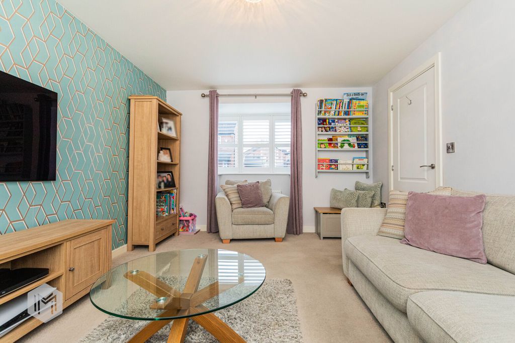 Property photo 3 of 24 Picture No. 06