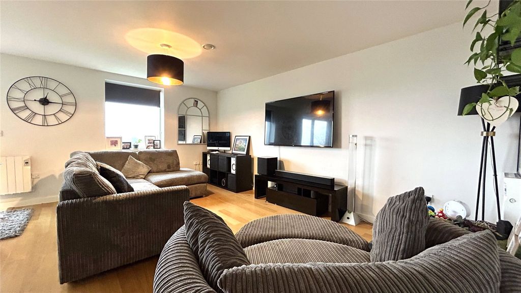 Property photo 2 of 8 Picture No. 07