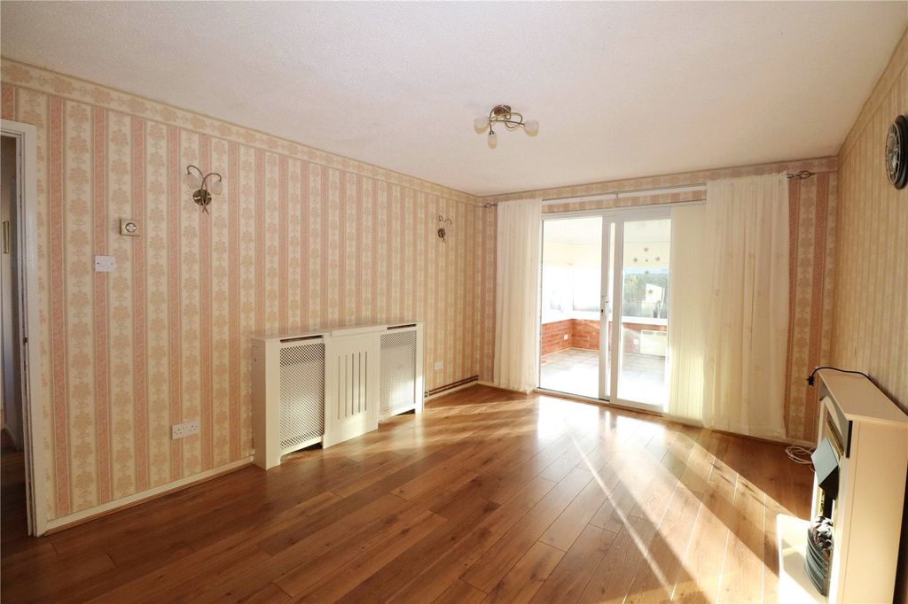 Property photo 2 of 15 Living Room