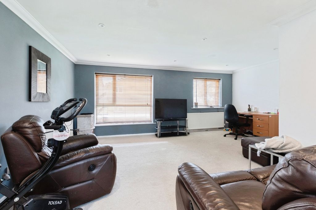 Property photo 2 of 10 Lounge/Diner